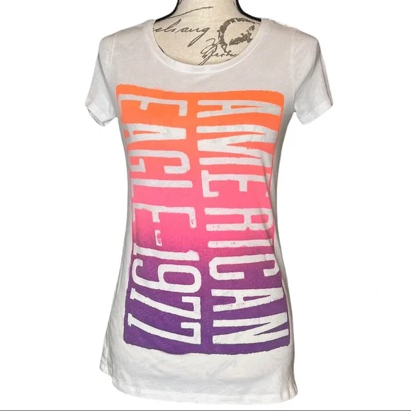 American Eagle Outfitters short sleeve fitted t shirt - Picture 1 of 3